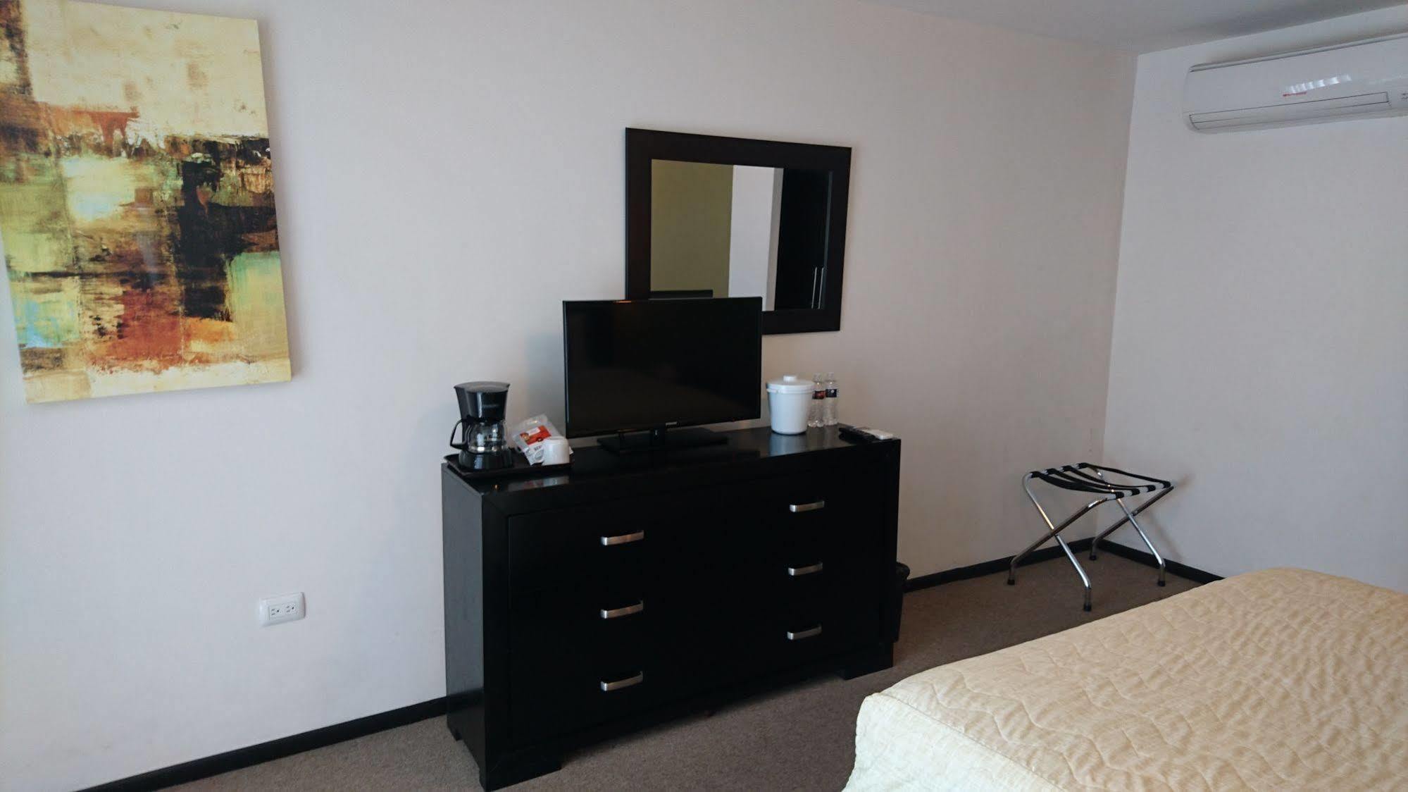 Hotel Nuvo Saltillo Dış mekan fotoğraf